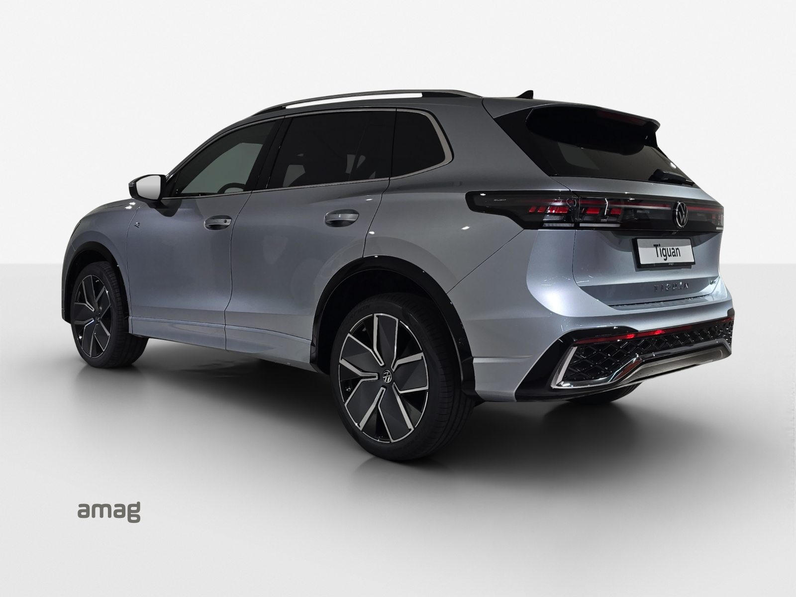 VW Tiguan R-Line UNITED, Petrol, New car, Automatic - 3