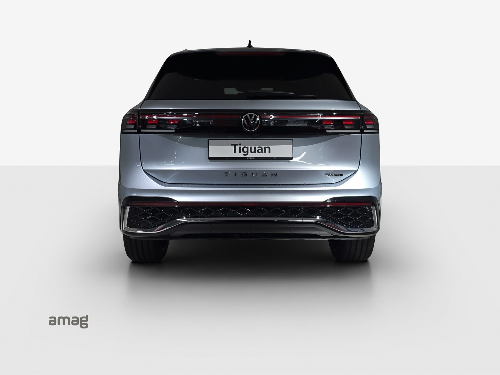 VW Tiguan R-Line UNITED, Petrol, New car, Automatic - 4