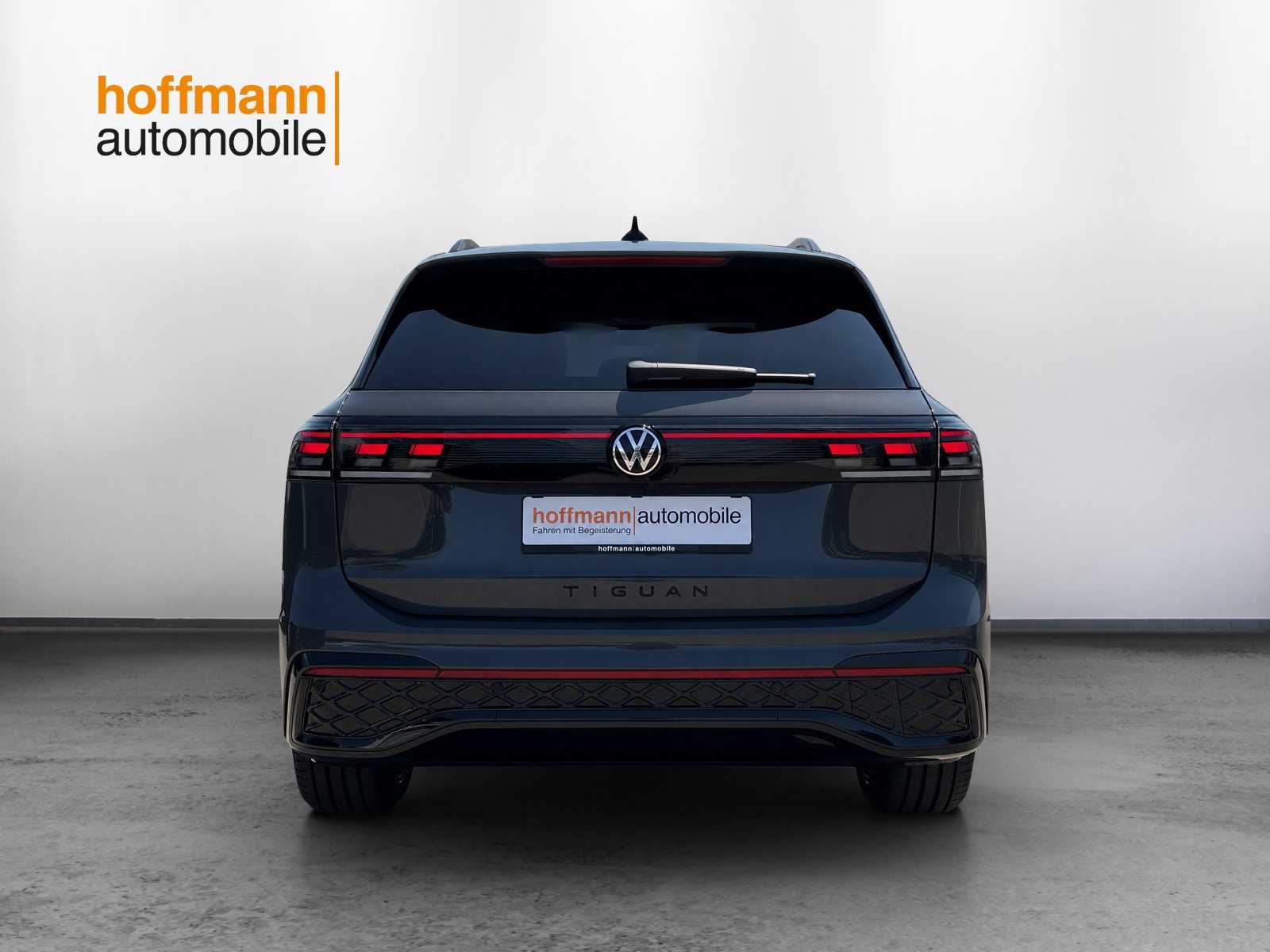 VW Tiguan R-Line UNITED, Full-Hybrid Petrol/Electric, New car, Automatic - 5