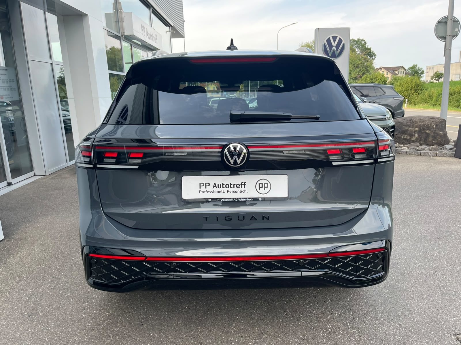 VW Tiguan R-Line, Diesel, Voiture nouvelle, Automatique - 4