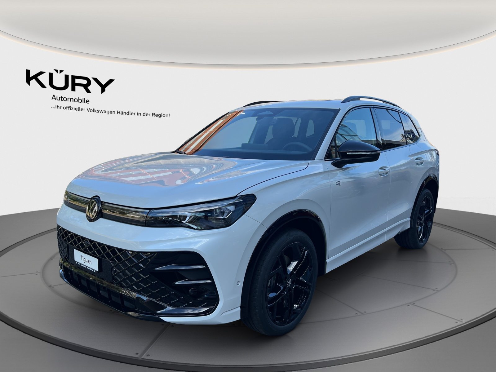 VW Tiguan R-Line