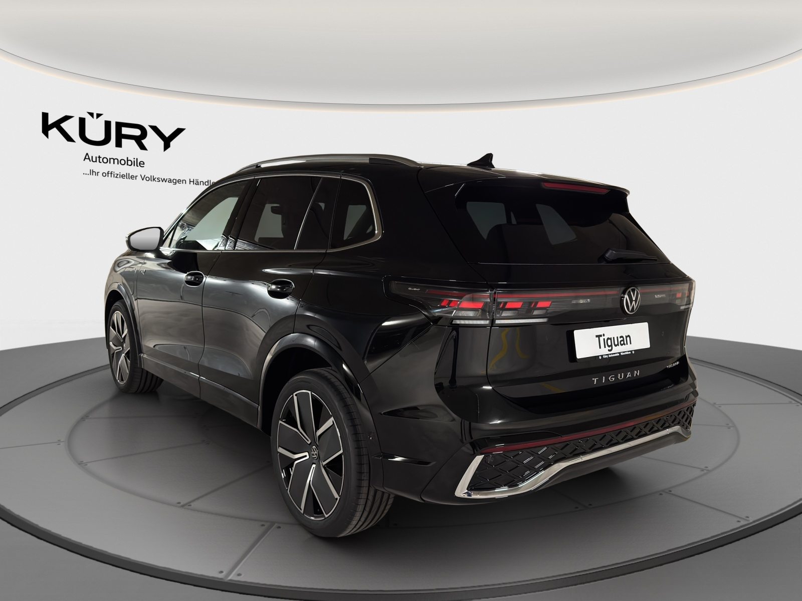 VW Tiguan R-Line, Full-Hybrid Petrol/Electric, New car, Automatic - 7