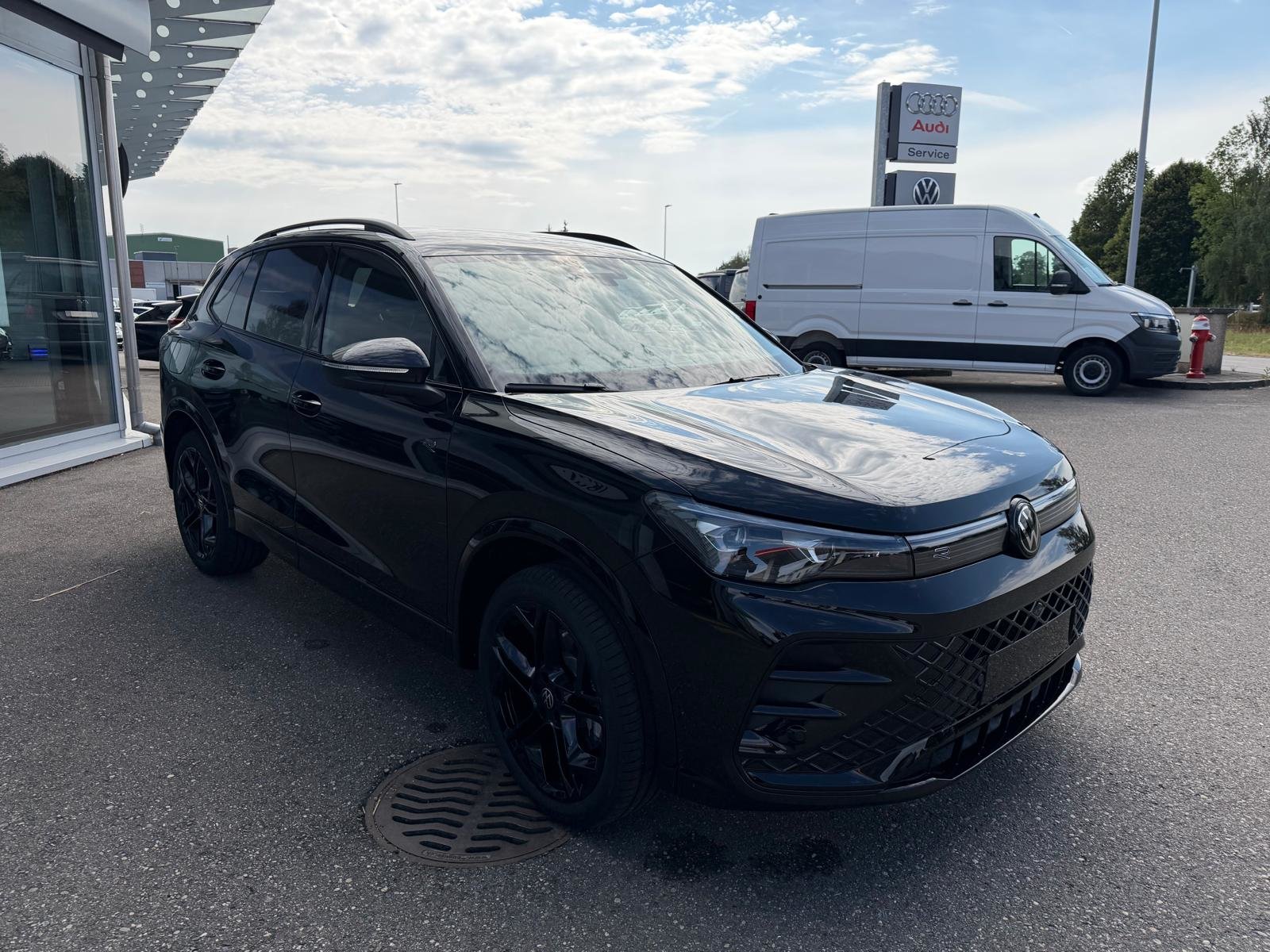 VW Tiguan 2.0 TSI DSG R-Line United 4Motion, Benzin, Neuwagen, Automatik - 7
