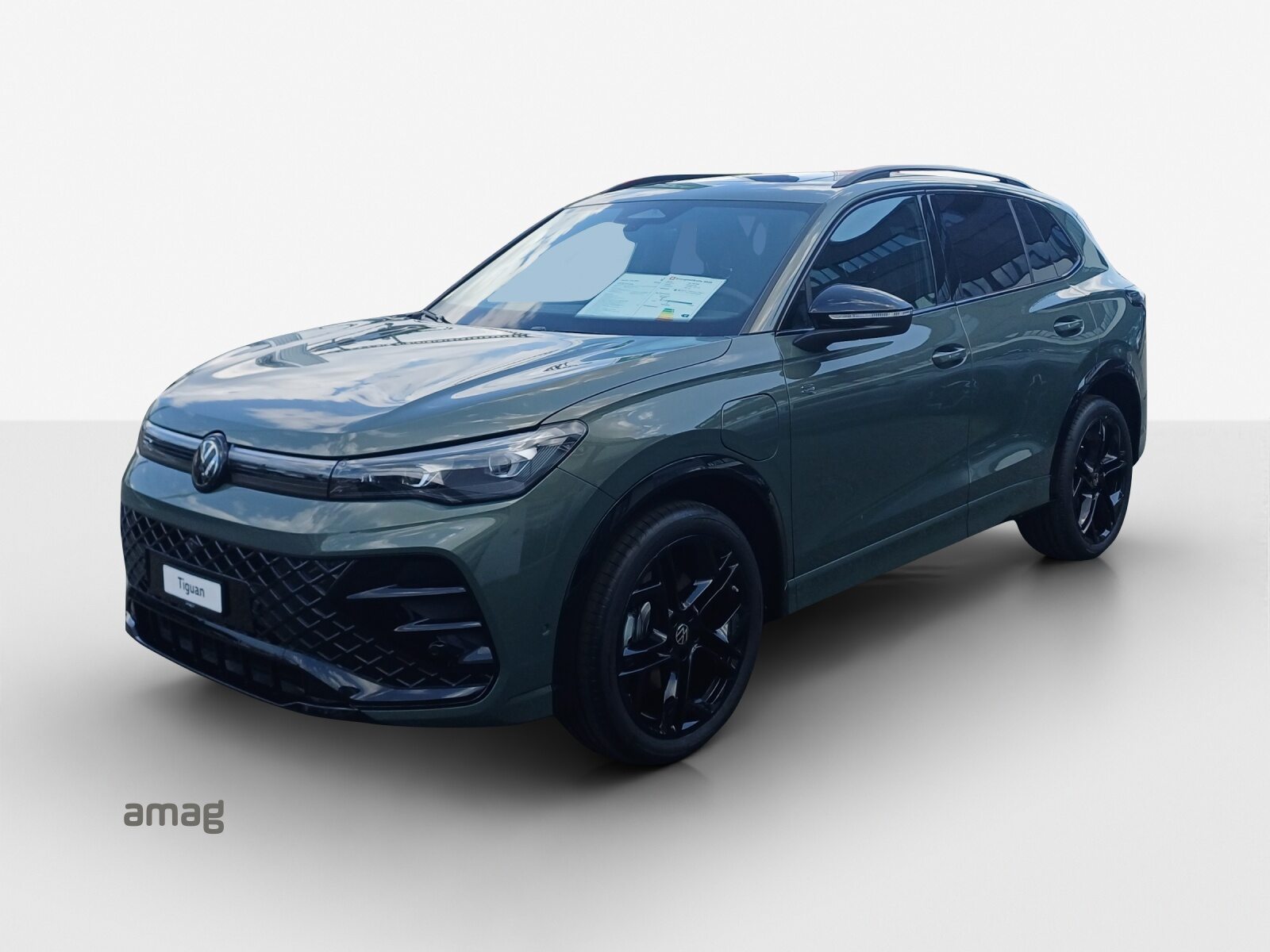 VW Tiguan R-Line