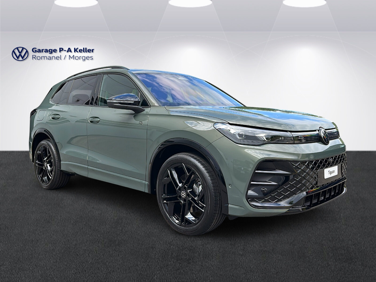 VW Tiguan R-Line Plus, Petrol, New car, Automatic - 3