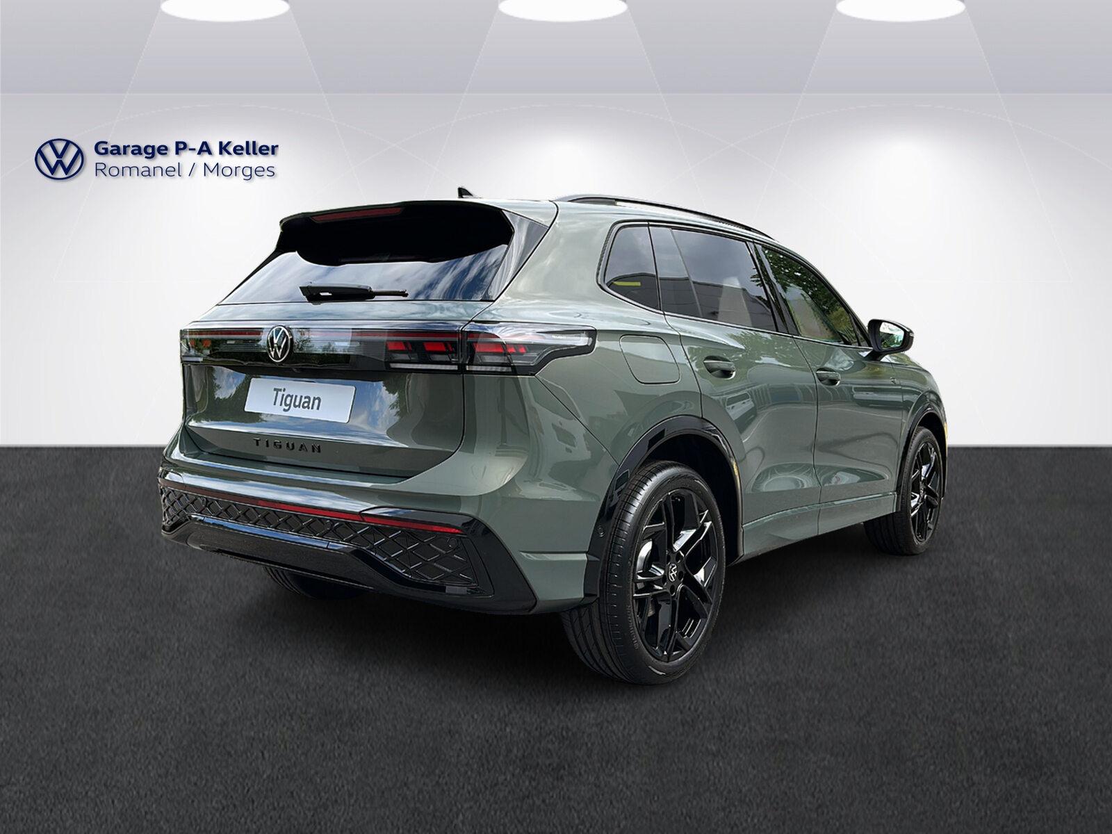 VW Tiguan R-Line Plus, Petrol, New car, Automatic - 4