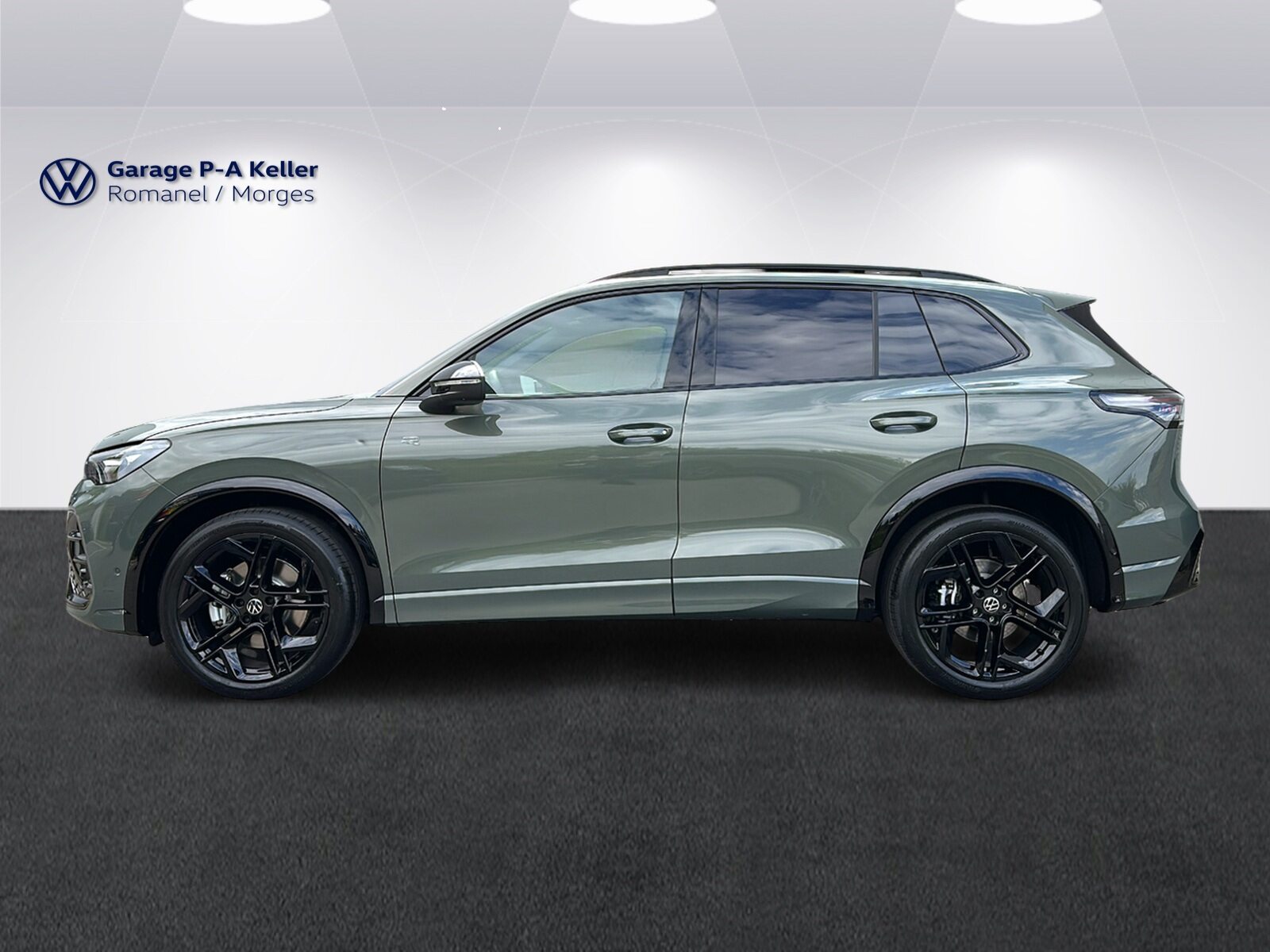 VW Tiguan R-Line Plus, Petrol, New car, Automatic - 7