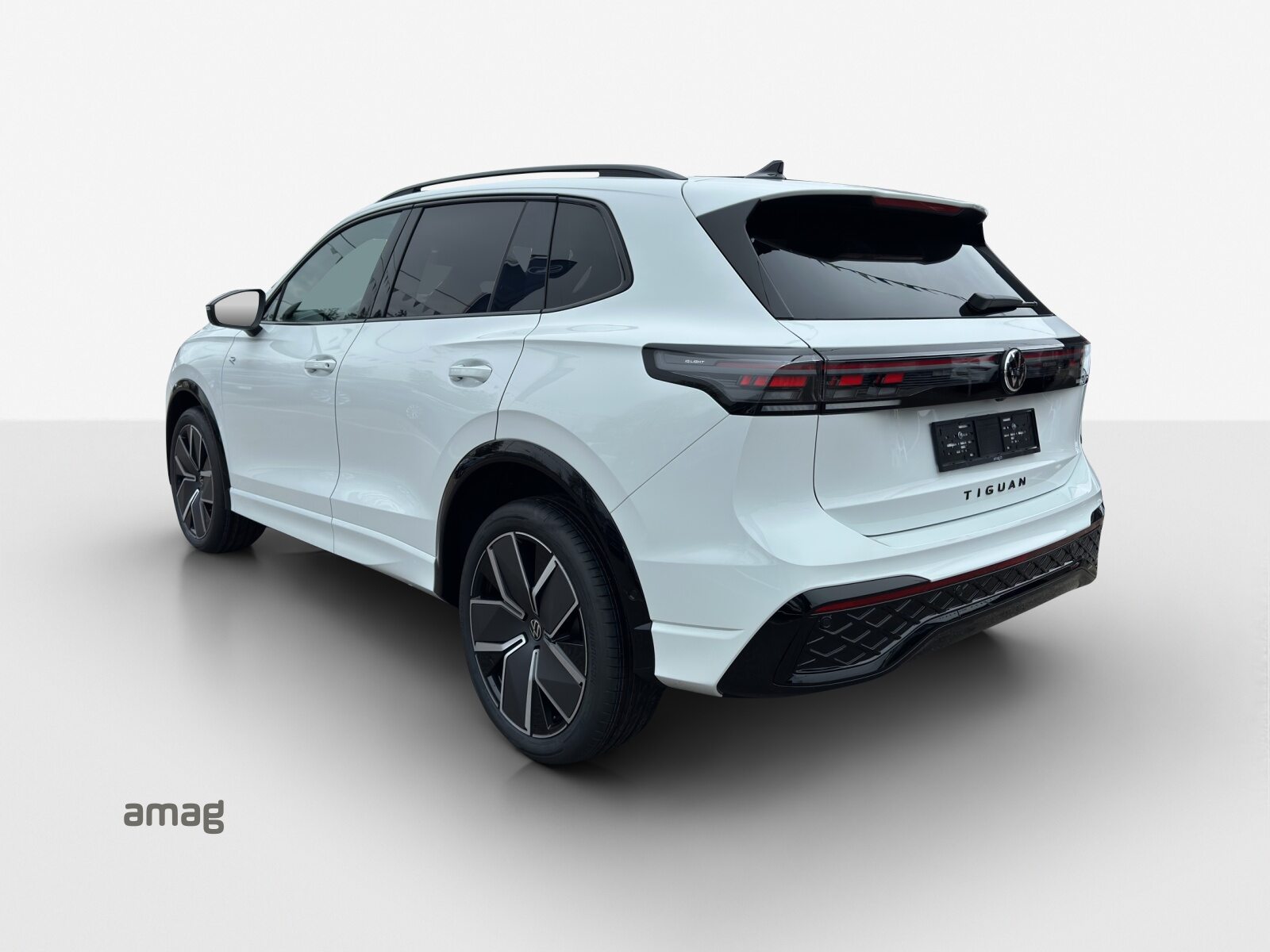 VW Tiguan R-Line, Essence, Voiture nouvelle, Automatique - 3