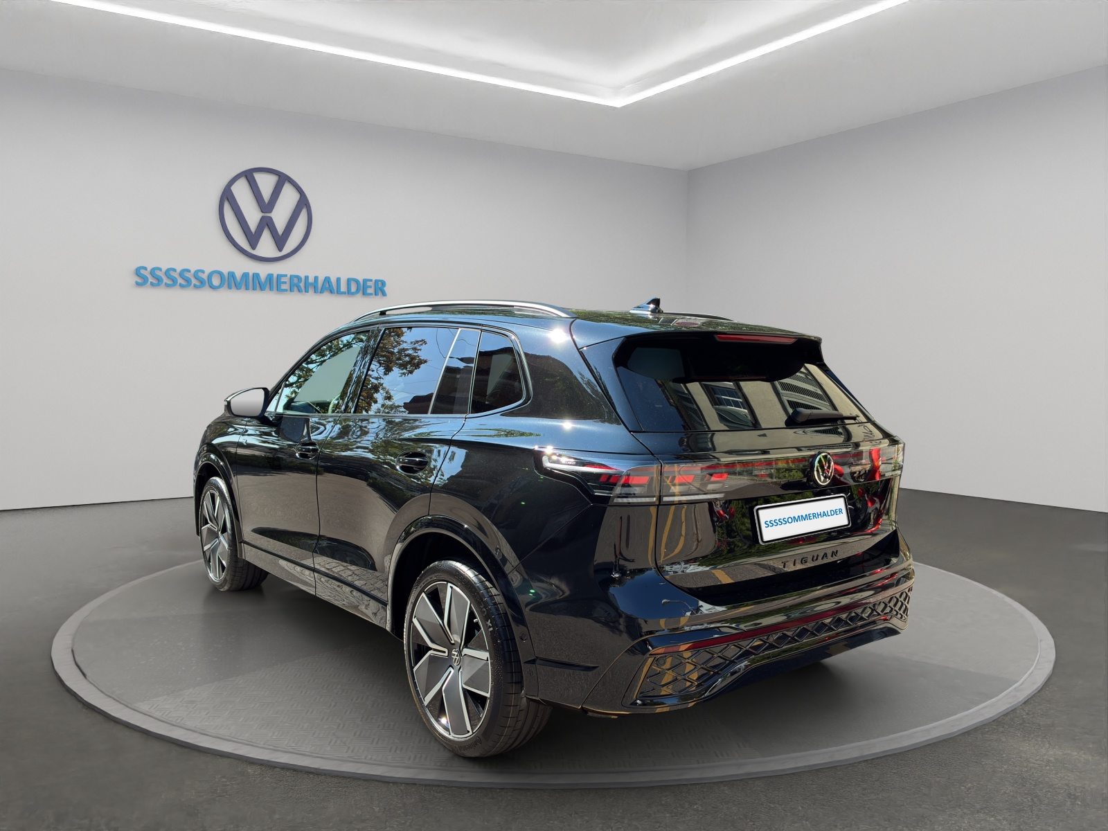 VW Tiguan R-Line Plus, Benzin, Neuwagen, Automatik - 3