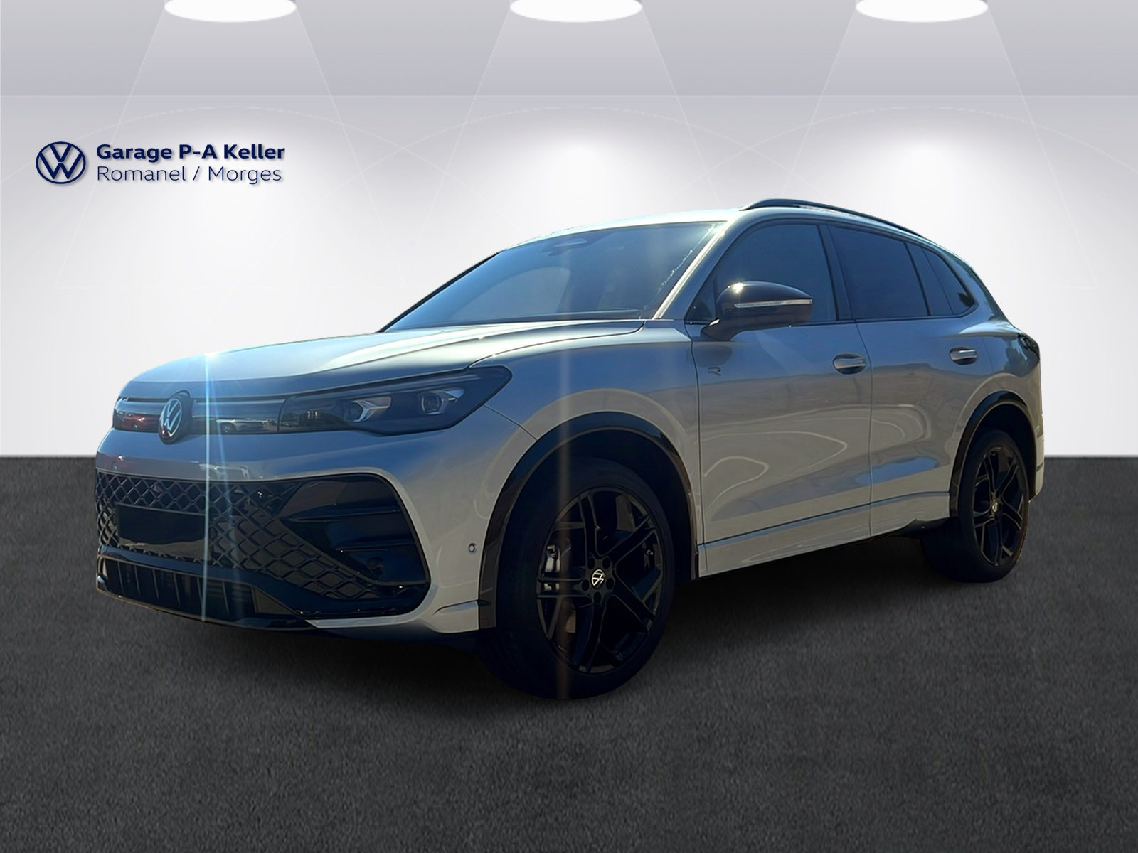 VW Tiguan R-Line Plus