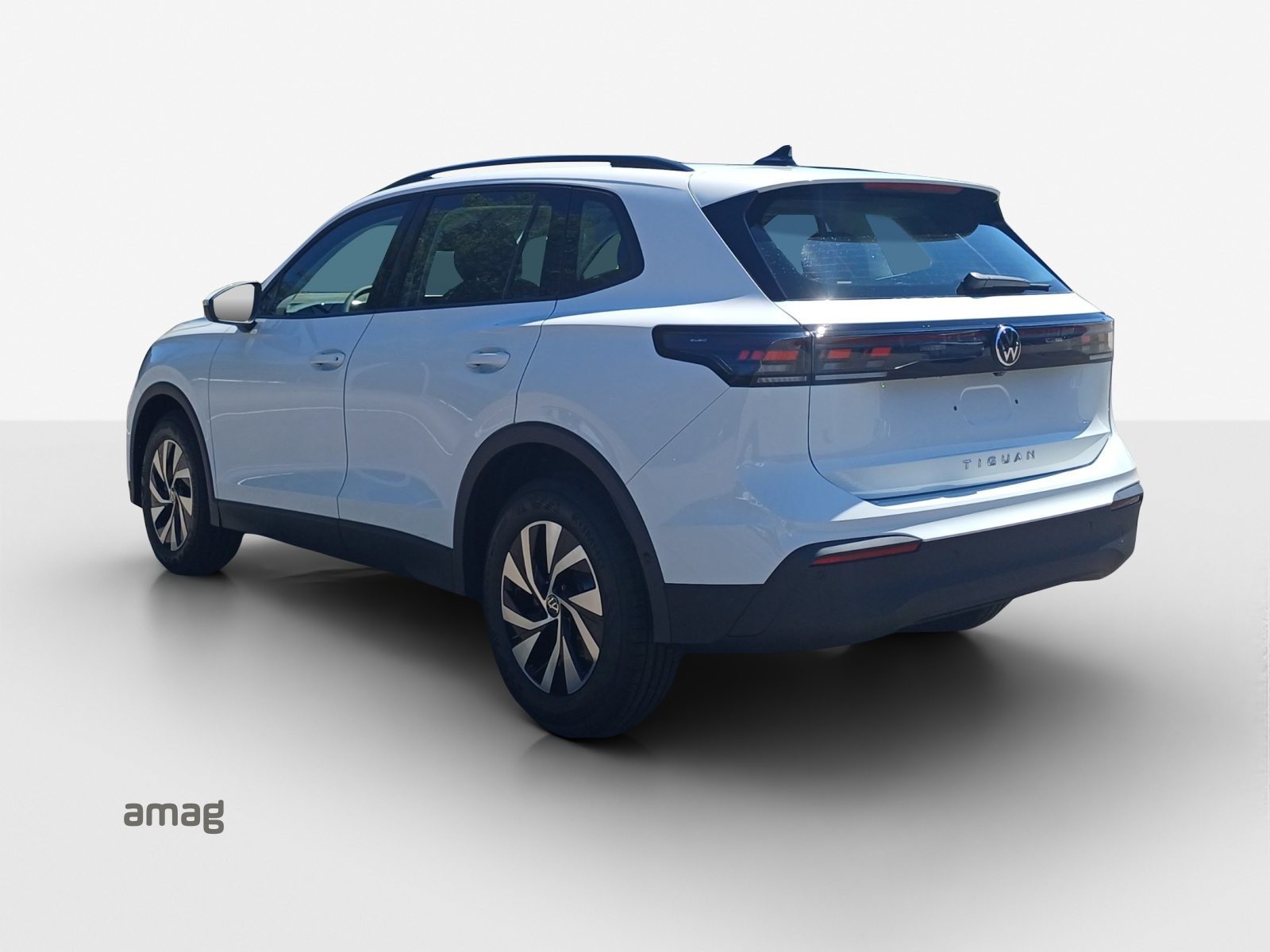 VW Tiguan Life, Diesel, New car, Automatic - 3