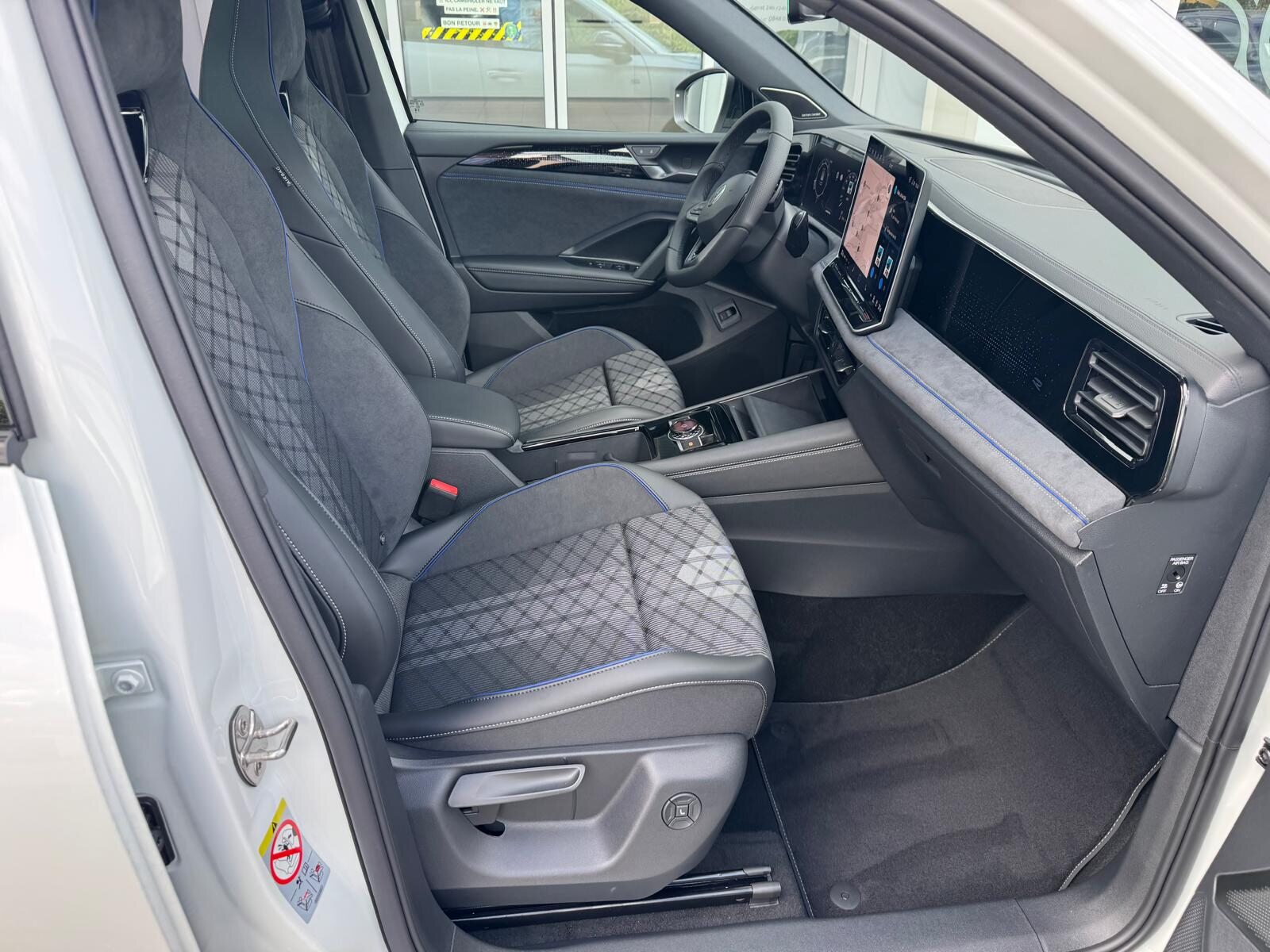 VW Tiguan R-Line Plus, Benzina, Auto nuove, Automatico - 3