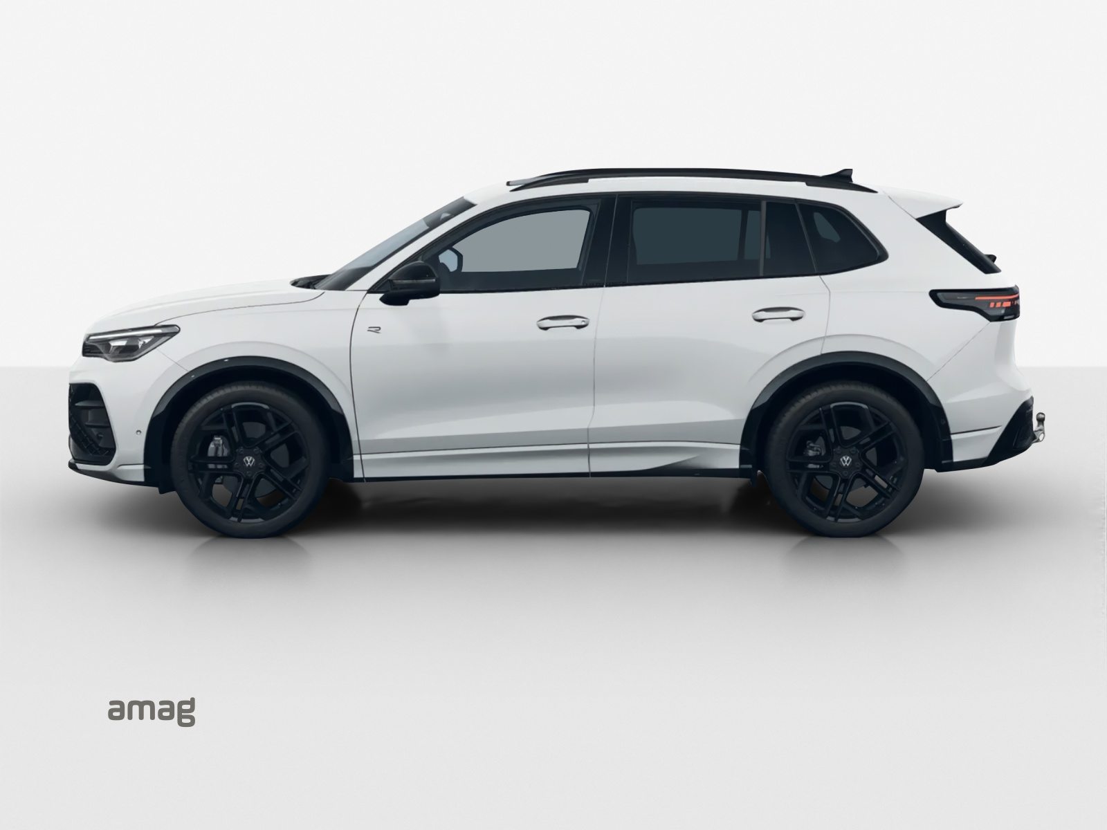 VW Tiguan R-Line UNITED, Petrol, New car, Automatic - 2