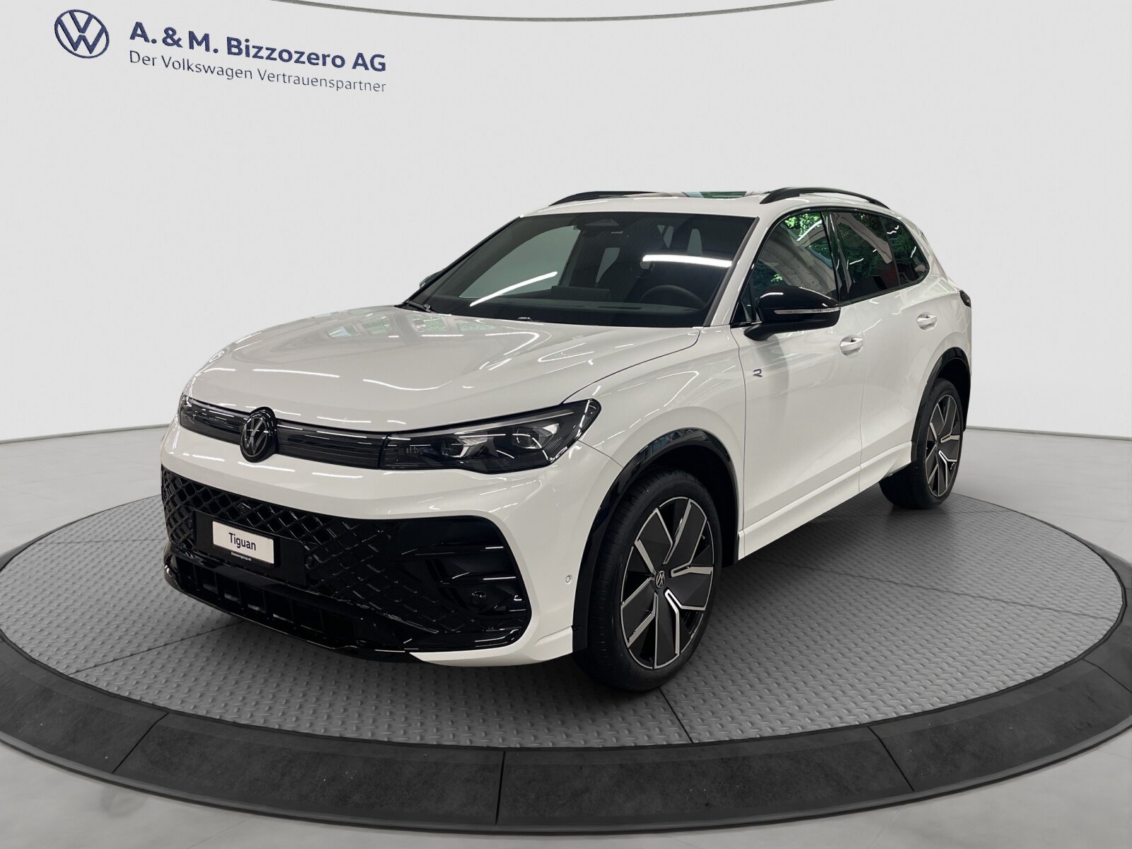 VW Tiguan R-Line UNITED