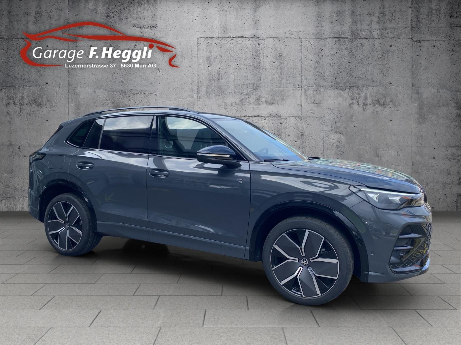 VW Tiguan 2.0 TSI R-Line DSG 4motion, Benzina, Auto nuove, Automatico - 2