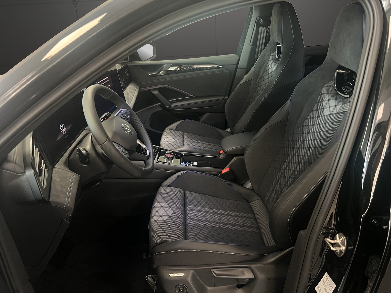 VW Tiguan 2.0 TSI DSG R-Line 4Motion, Essence, Voiture nouvelle, Automatique - 6