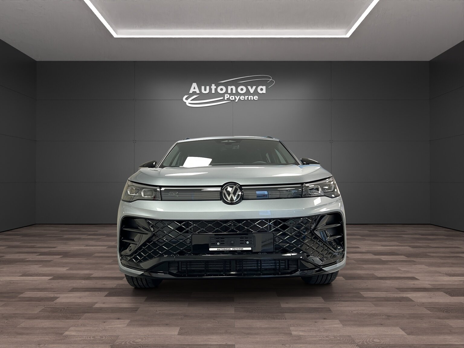 VW Tiguan 2.0 TSI DSG R-Line 4Motion, Essence, Voiture nouvelle, Automatique - 2
