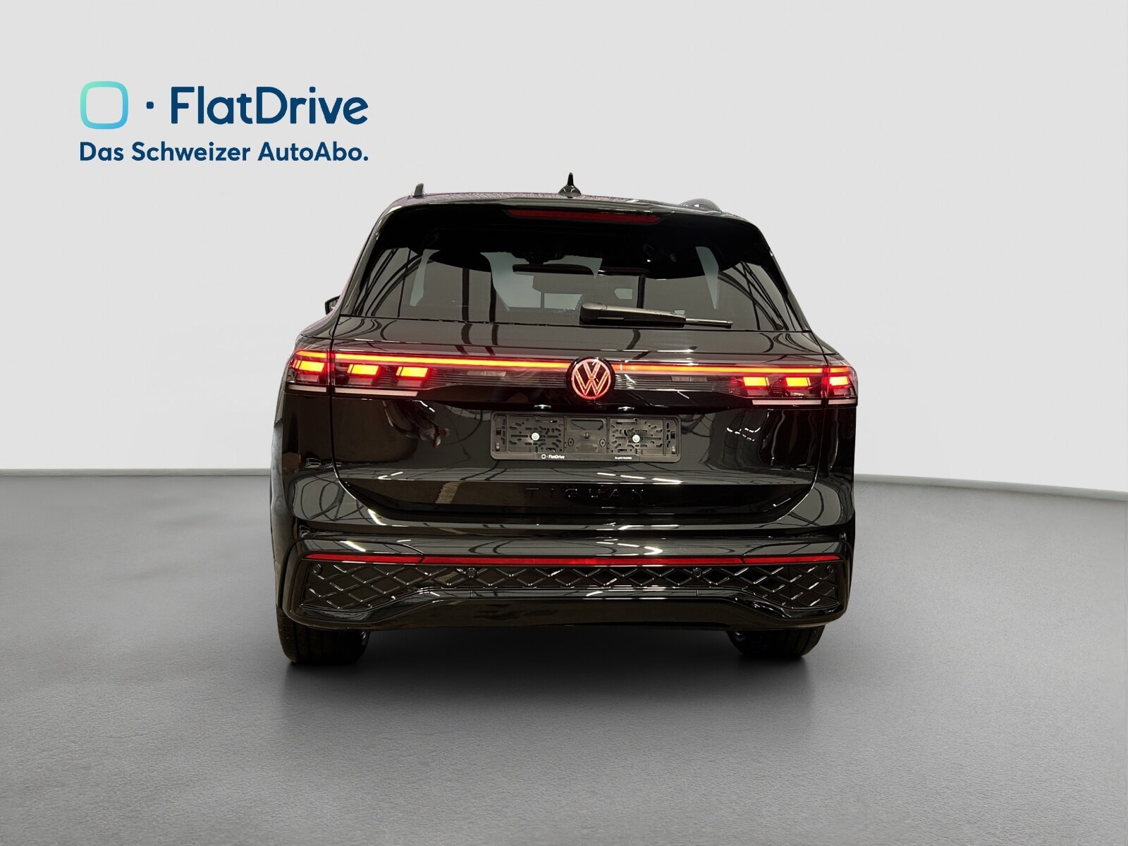 VW Tiguan 2.0 TSI DSG R-Line 4Motion - Anhängekupplung - He, Benzin, Neuwagen, Automatik - 4