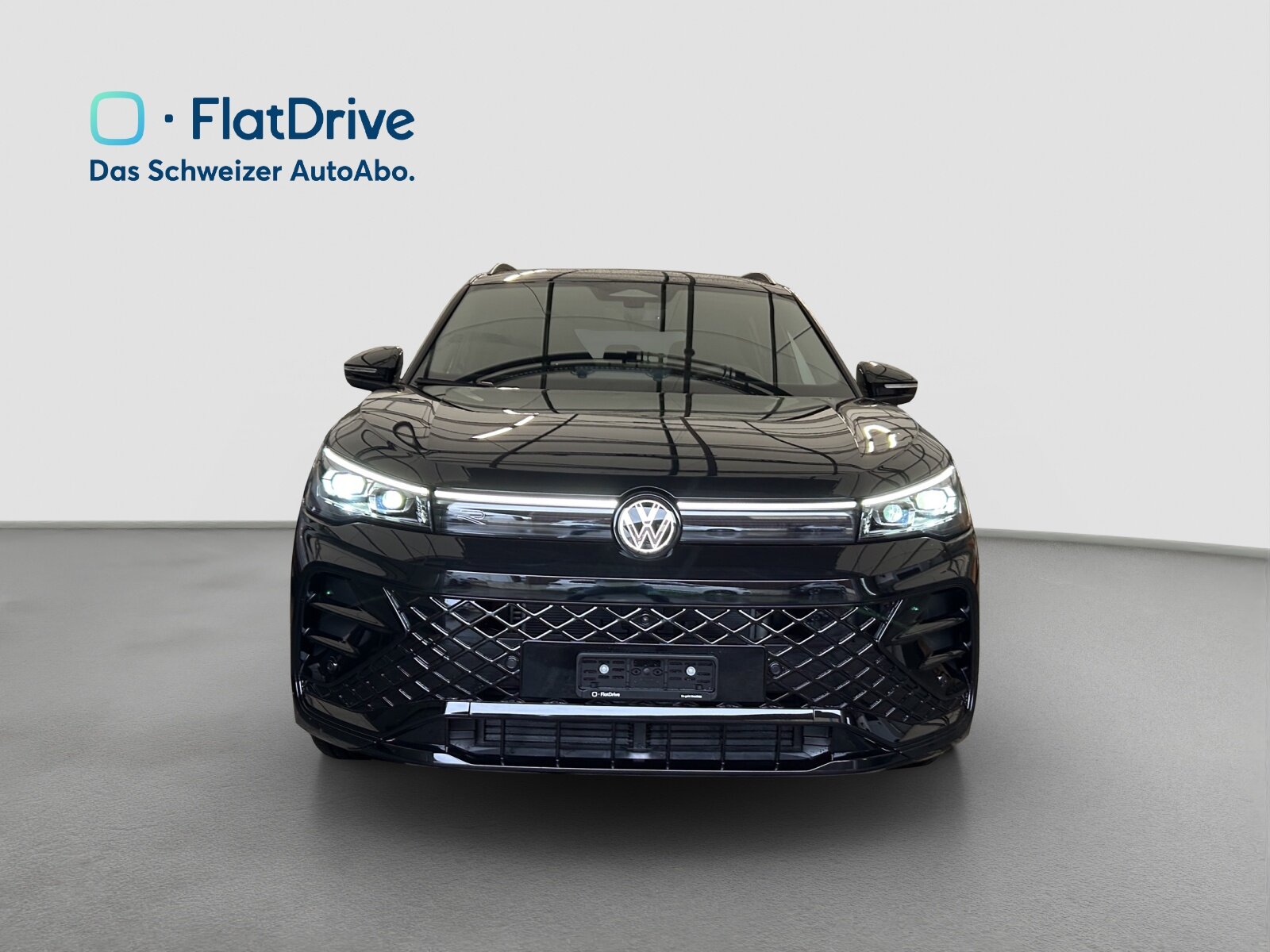VW Tiguan 2.0 TSI DSG R-Line 4Motion - Anhängekupplung - He, Benzin, Neuwagen, Automatik - 5