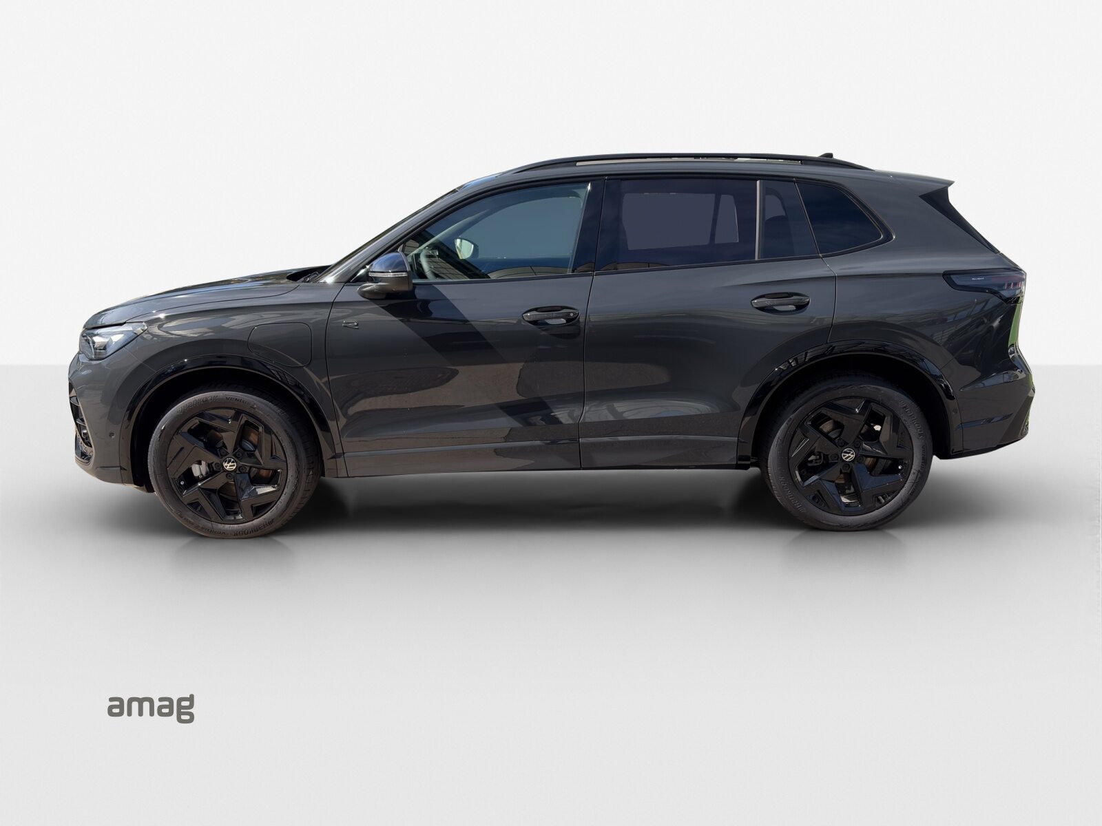 VW Tiguan R-Line, Full-Hybrid Petrol/Electric, New car, Automatic - 2