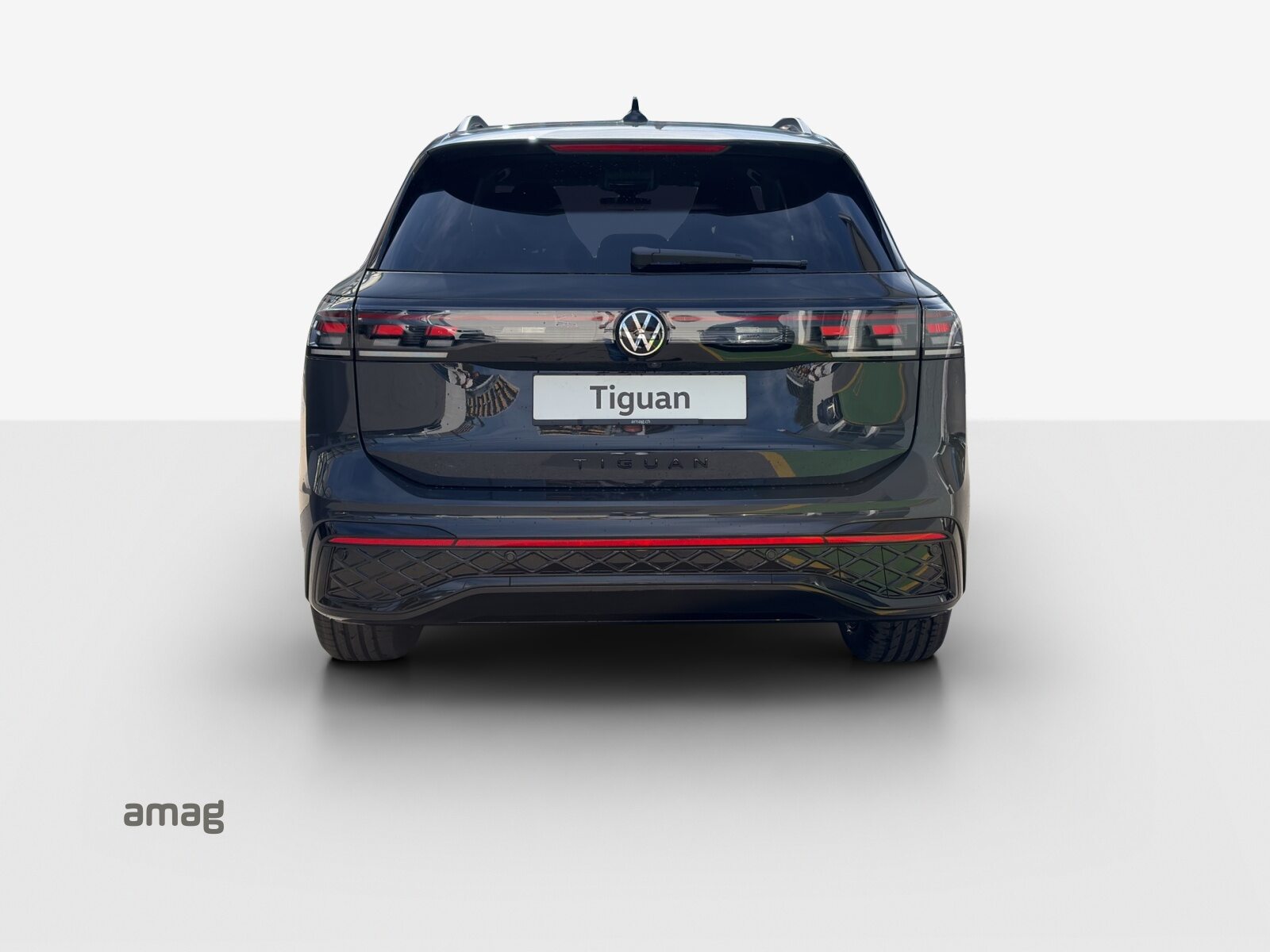 VW Tiguan R-Line, Full-Hybrid Petrol/Electric, New car, Automatic - 4