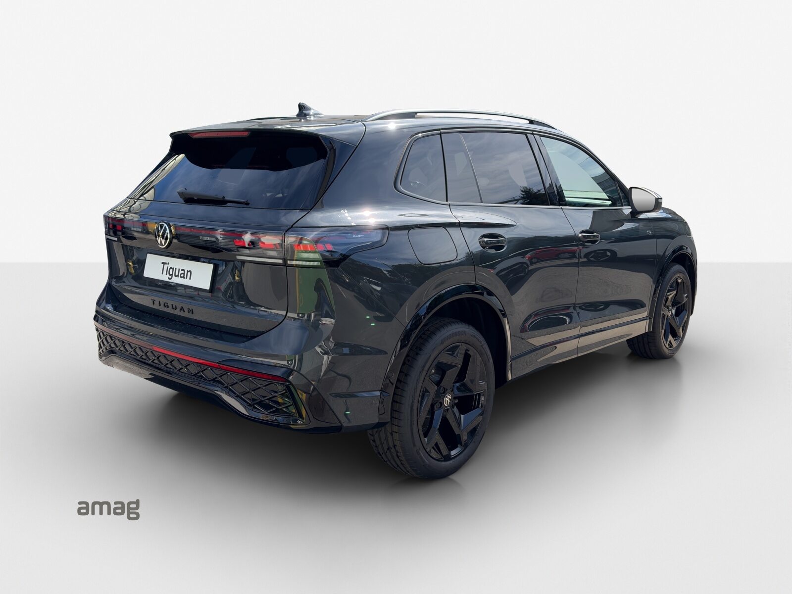 VW Tiguan R-Line, Full-Hybrid Petrol/Electric, New car, Automatic - 5