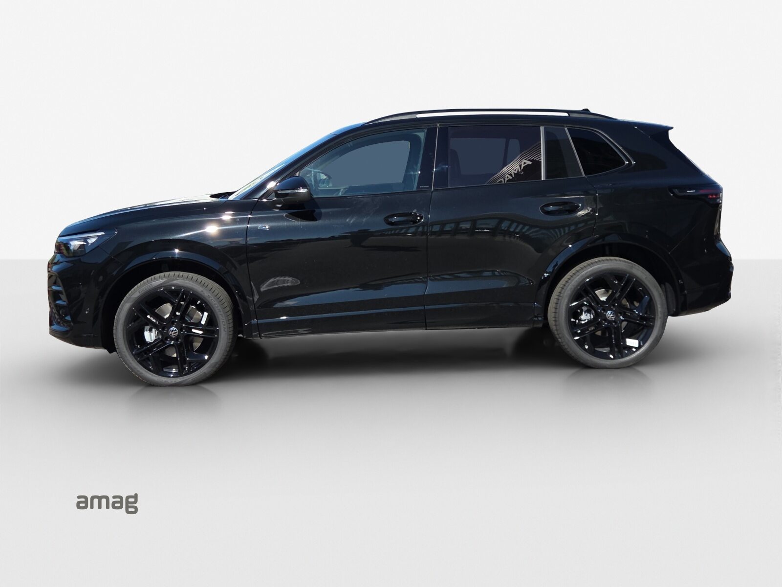 VW Tiguan R-Line UNITED, Petrol, New car, Automatic - 2