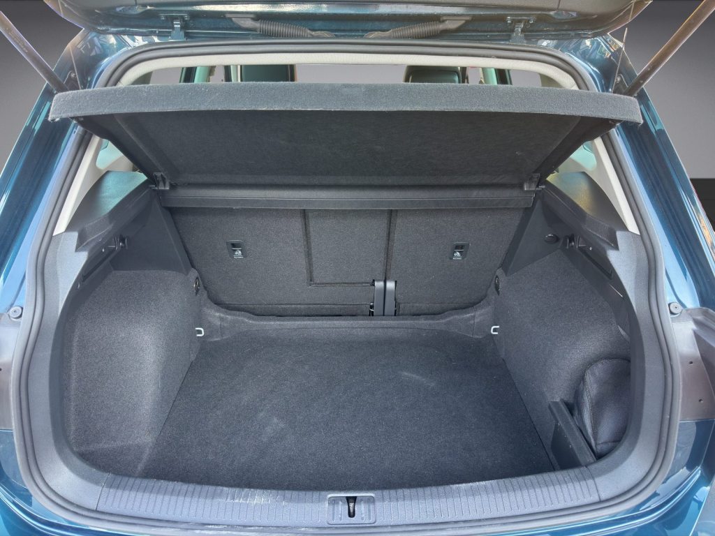 VW Tiguan 1.5 TSI Life, Petrol, Second hand / Used, Automatic - 6