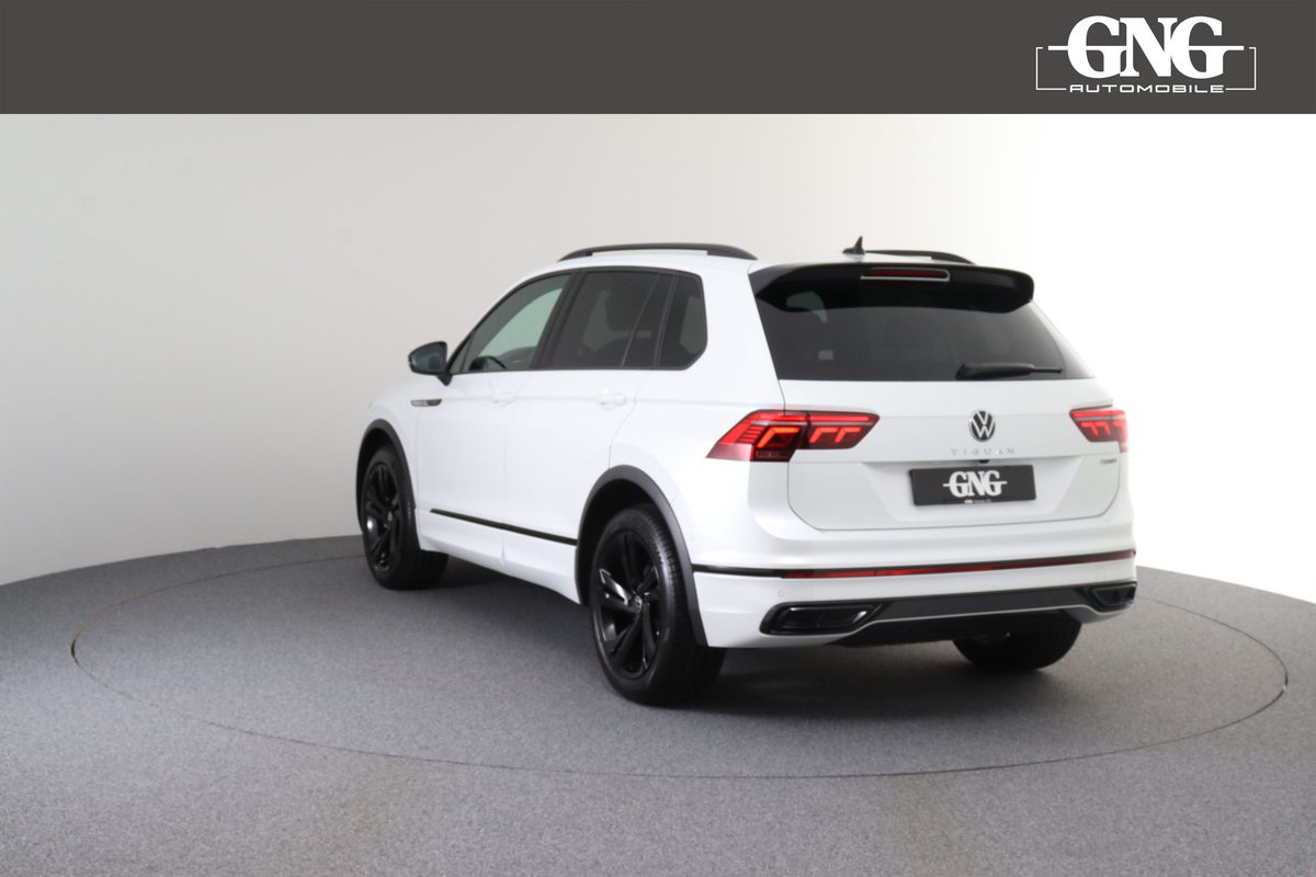 VW Tiguan R-Line, Petrol, Second hand / Used, Automatic - 2