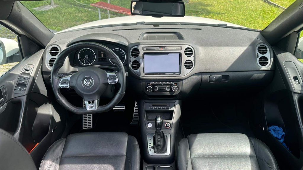 VW TIGUAN 2.0 TSI 210 Sport & Style DSG, Petrol, Second hand / Used, Automatic - 7