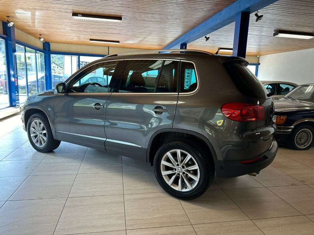 VW Tiguan 2.0 TSI 180 Sport & Style, Petrol, Second hand / Used, Manual - 4