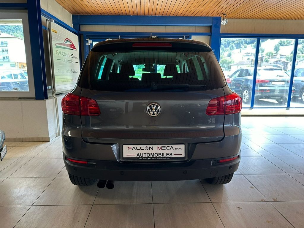 VW Tiguan 2.0 TSI 180 Sport & Style, Petrol, Second hand / Used, Manual - 5