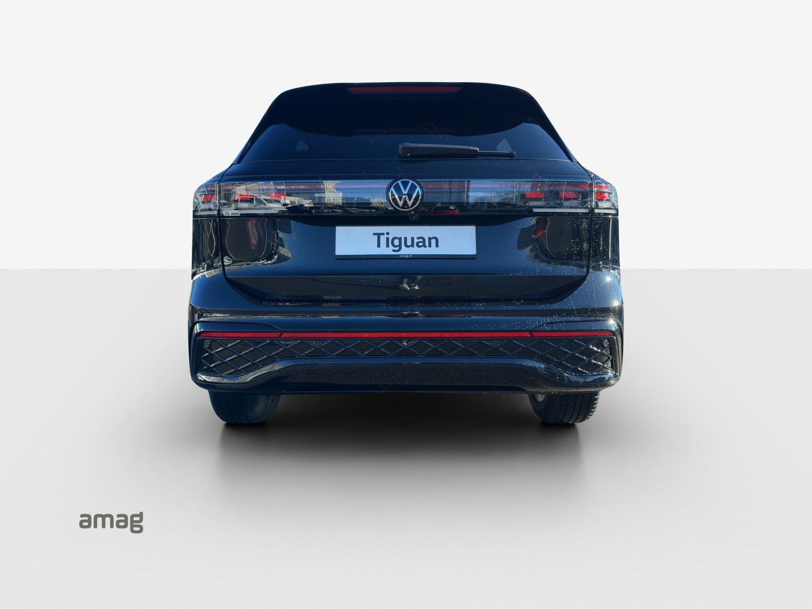 VW Tiguan R-Line, Diesel, Occasion / Gebraucht, Automatik - 4