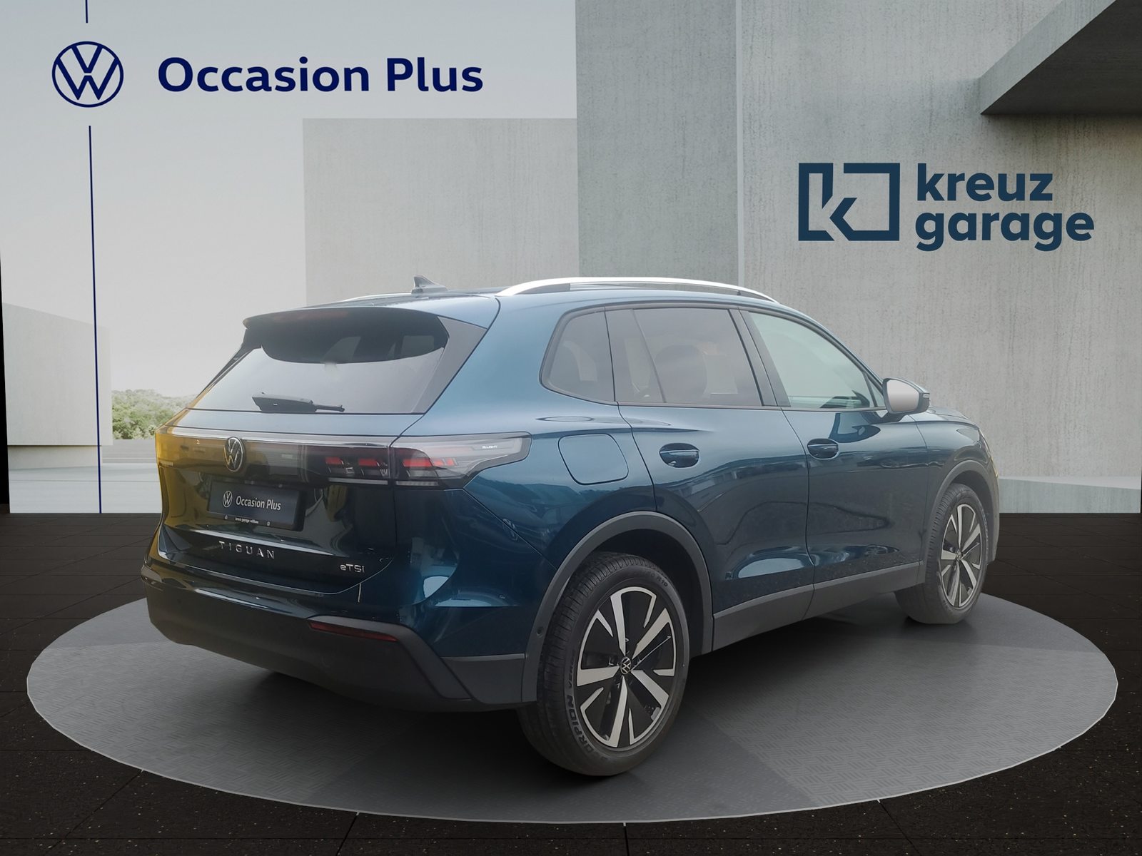 VW Tiguan UNITED, Essence, Occasion / Utilisé, Automatique - 3