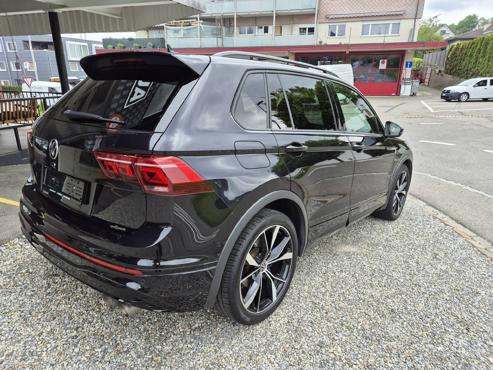 VW Tiguan 2.0 TSI R 320 DSG Akrapovic, Benzina, Occasioni / Usate, Automatico - 3
