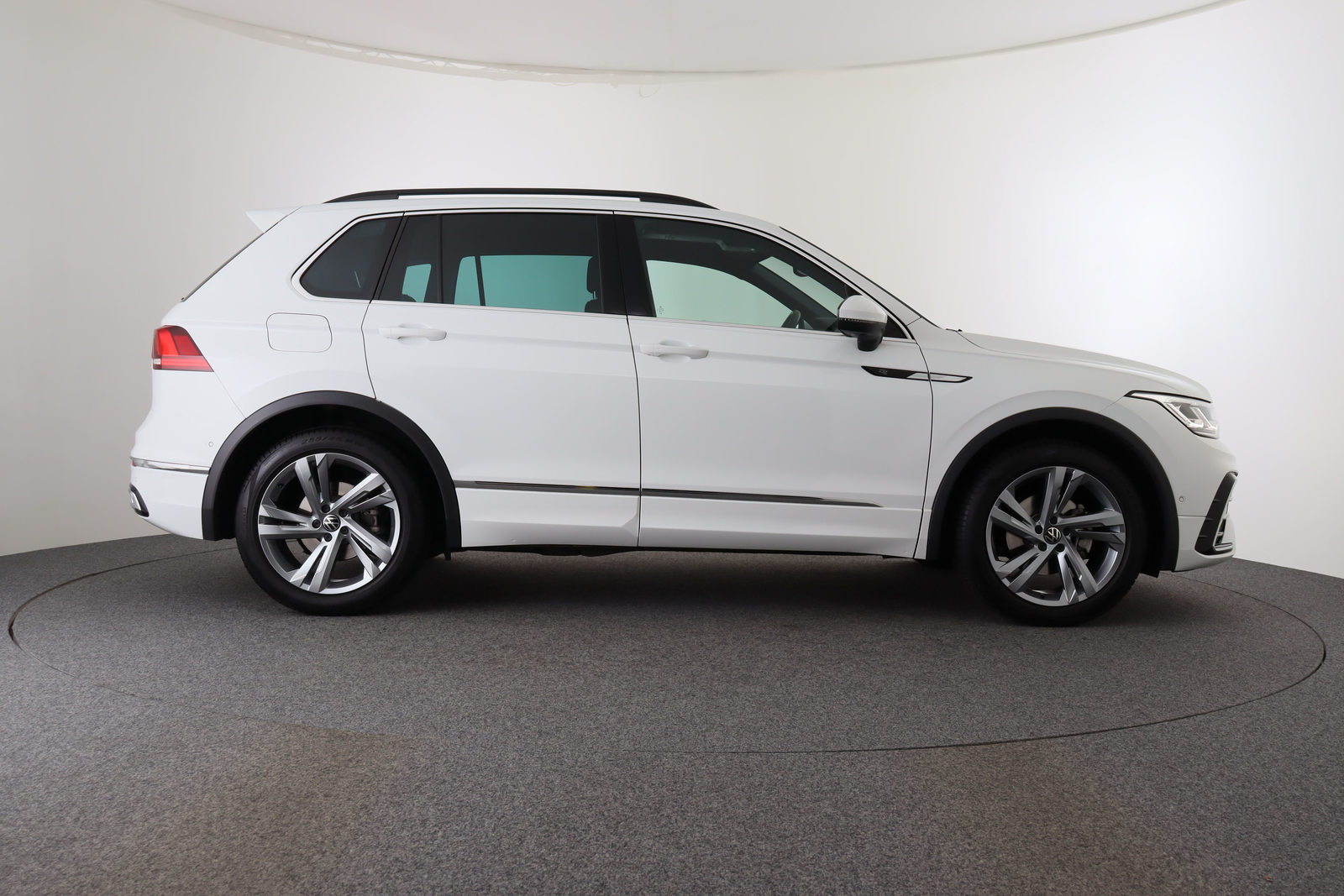 VW Tiguan 75 Edition, Benzina, Occasioni / Usate, Automatico - 6