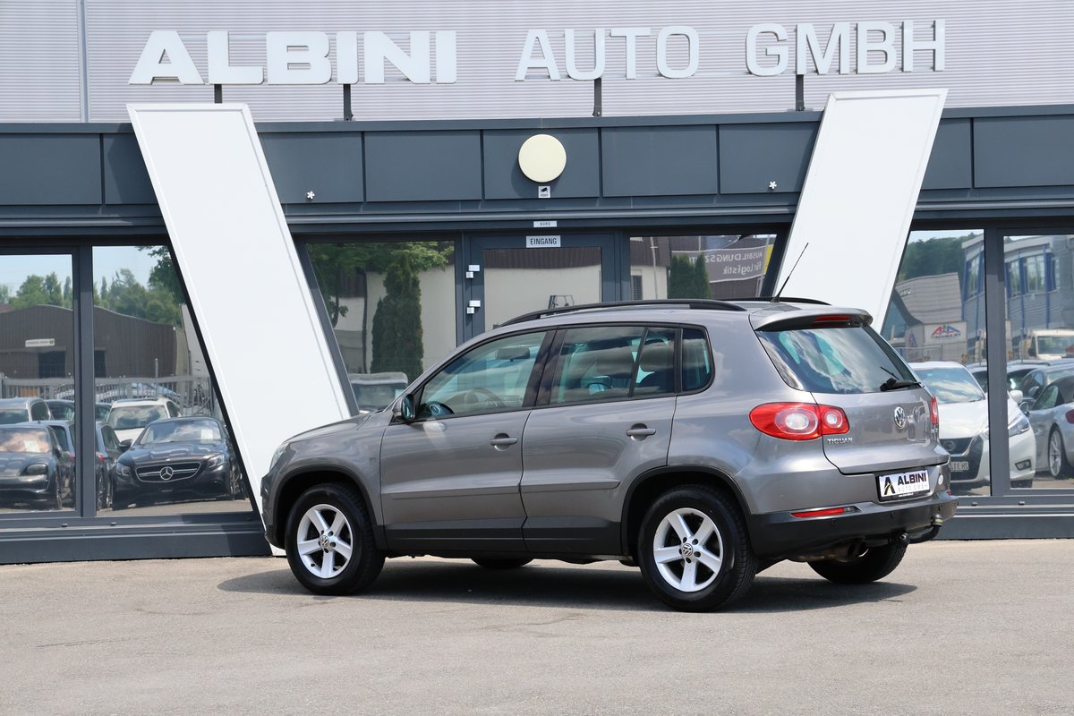 VW Tiguan 2.0 TSI Track&Field Tiptronic, Essence, Occasion / Utilisé, Automatique - 3