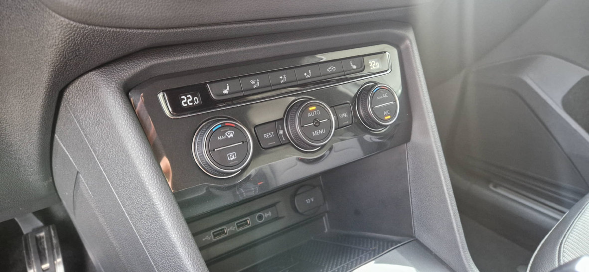 VW Tiguan 2.0 TSI Highline R-Line Black DSG, Essence, Occasion / Utilisé, Automatique - 6
