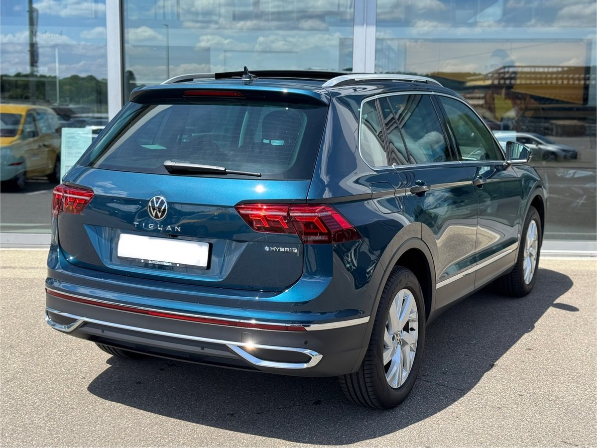 VW Tiguan 1.4TSI PHEV Elegance DSG, Plug-in-Hybrid Benzin/Elektro, Occasion / Gebraucht, Automatik - 4