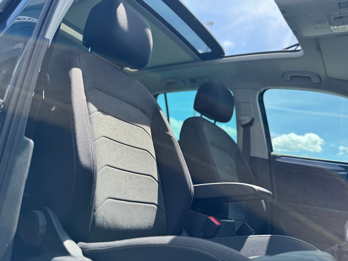 VW Tiguan 1.4TSI PHEV Elegance DSG, Plug-in-Hybrid Benzin/Elektro, Occasion / Gebraucht, Automatik - 7