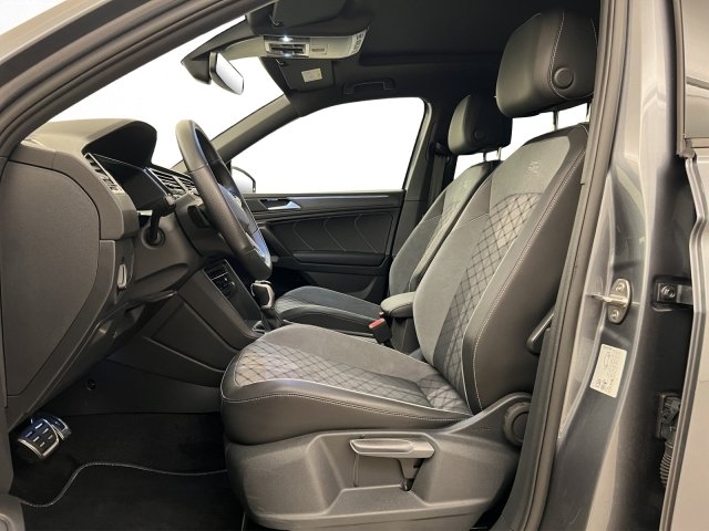 VW Tiguan Allspace 2.0 TDI R-Line Black Style, Diesel, Occasion / Gebraucht, Automatik - 5