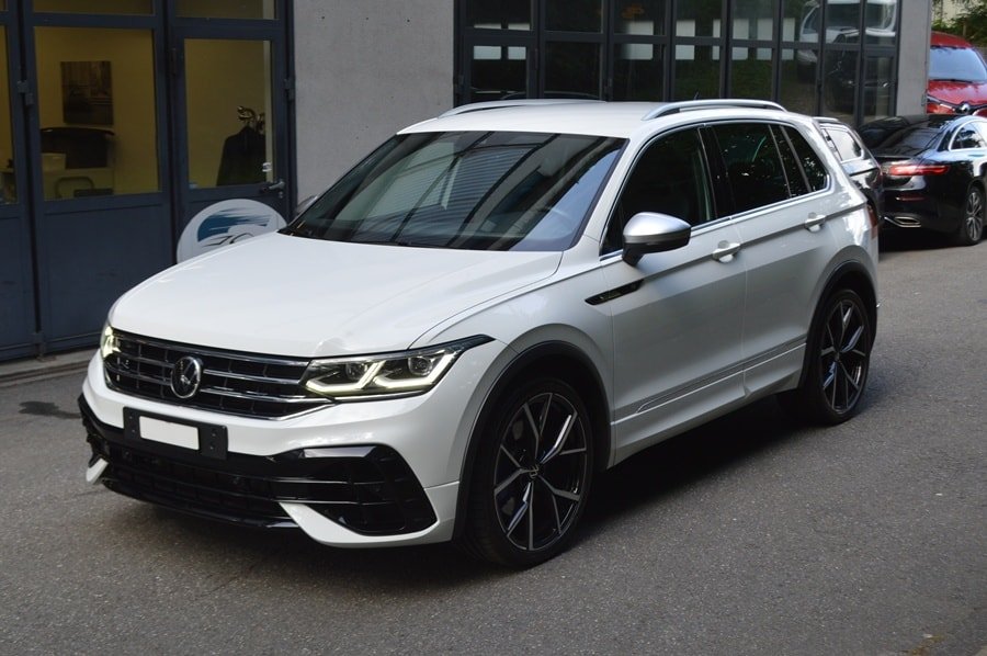 VW Tiguan 2.0TSI R 4Motion DSG Akrapovic I Anhängerkupplung, Petrol, Second hand / Used, Automatic - 3