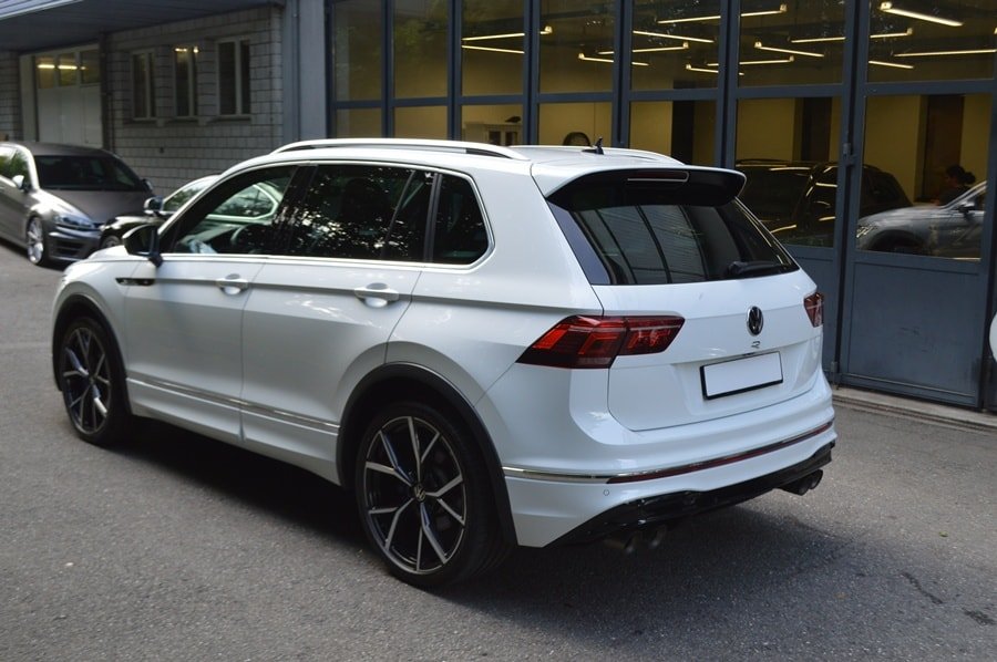VW Tiguan 2.0TSI R 4Motion DSG Akrapovic I Anhängerkupplung, Petrol, Second hand / Used, Automatic - 5