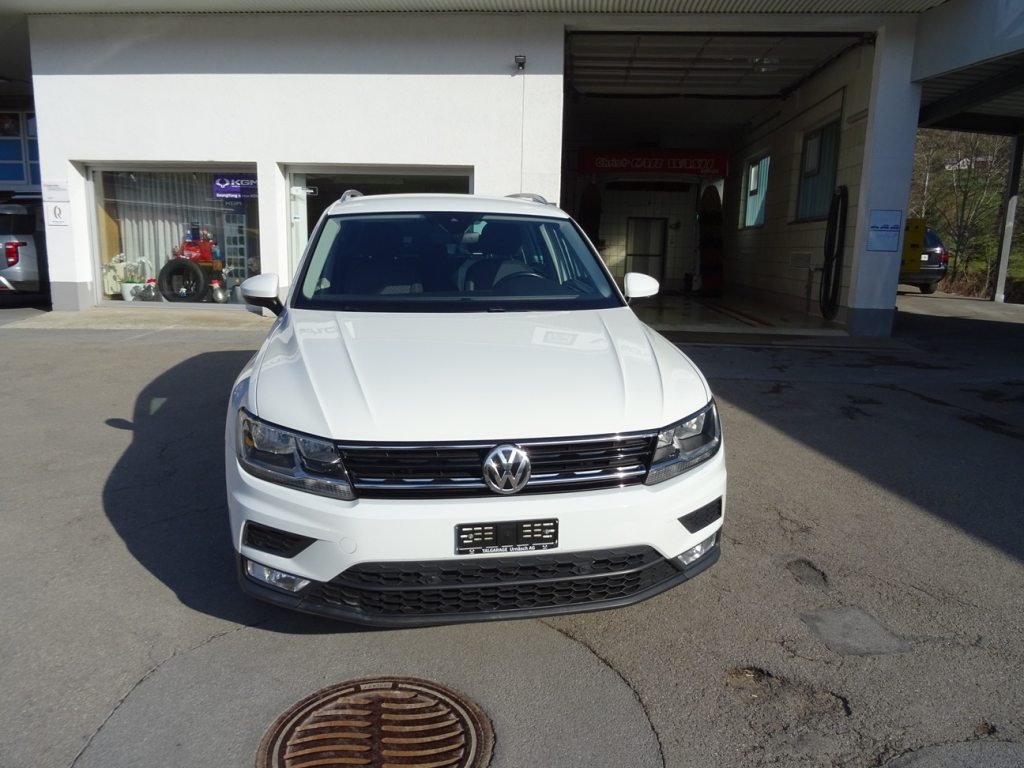 VW TIGUAN 2.0 TSI Comfortline DSG, Petrol, Second hand / Used, Automatic - 2