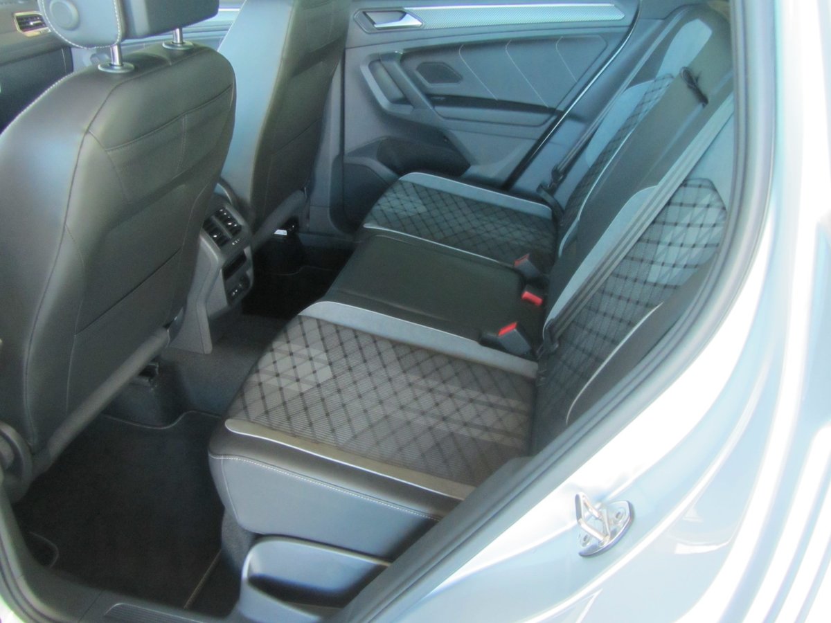VW Tiguan 2.0 TDI SCR R-Line 4Motion DSG, Diesel, Occasion / Gebraucht, Automatik - 6