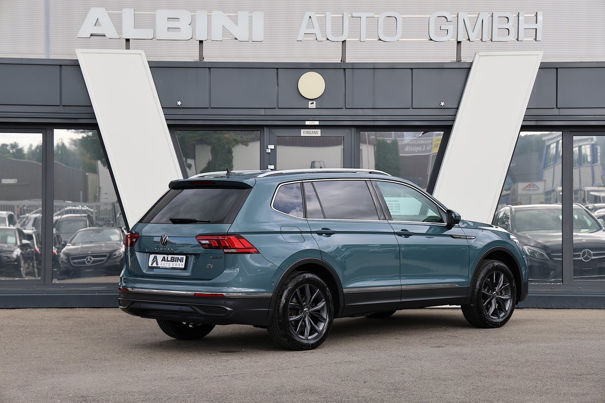 VW Tiguan Allspace 2.0TSI Life 4Motion DSG, Petrol, Second hand / Used, Automatic - 3
