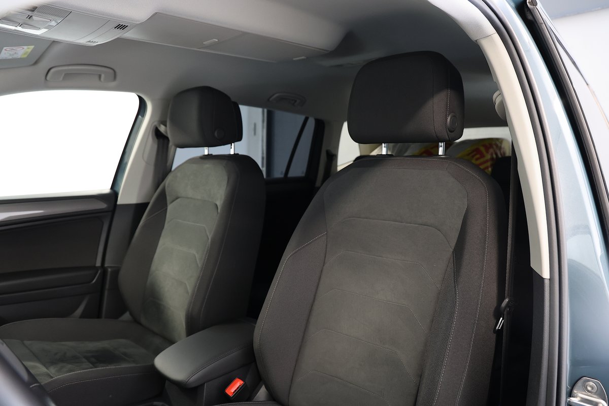 VW Tiguan Allspace 2.0TSI Life 4Motion DSG, Petrol, Second hand / Used, Automatic - 7