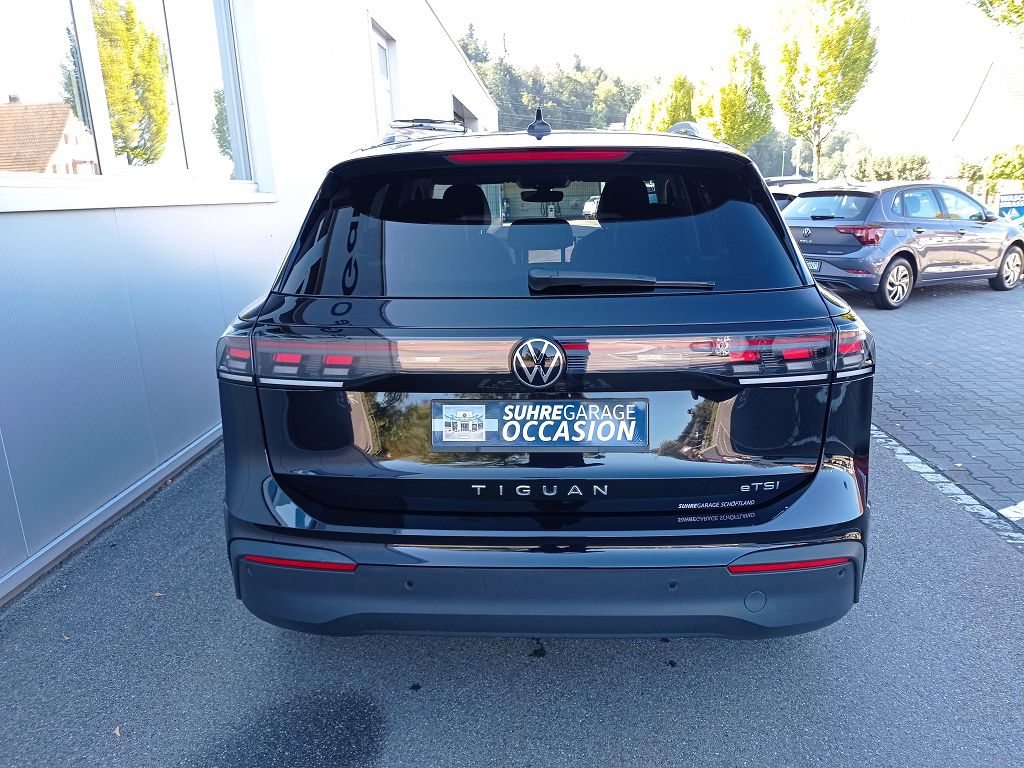 VW Tiguan UNITED, Petrol, Second hand / Used, Automatic - 6