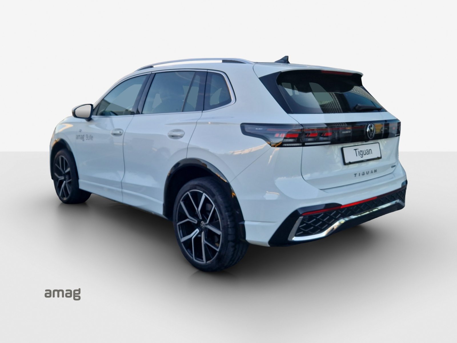 VW Tiguan R-Line UNITED, Benzin, Occasion / Gebraucht, Automatik - 3