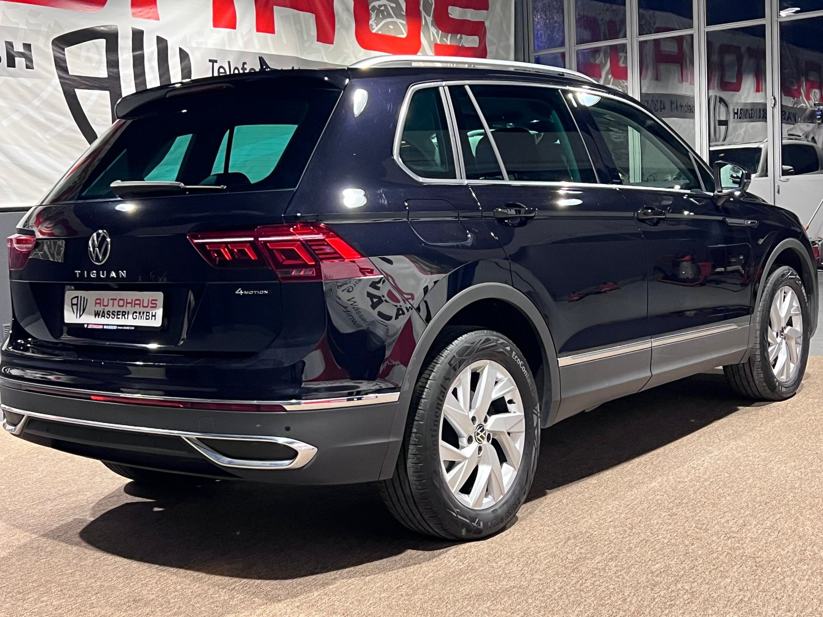 VW Tiguan 2.0 TDI SCR Elegance 4Motion DSG, Diesel, Second hand / Used, Automatic - 3